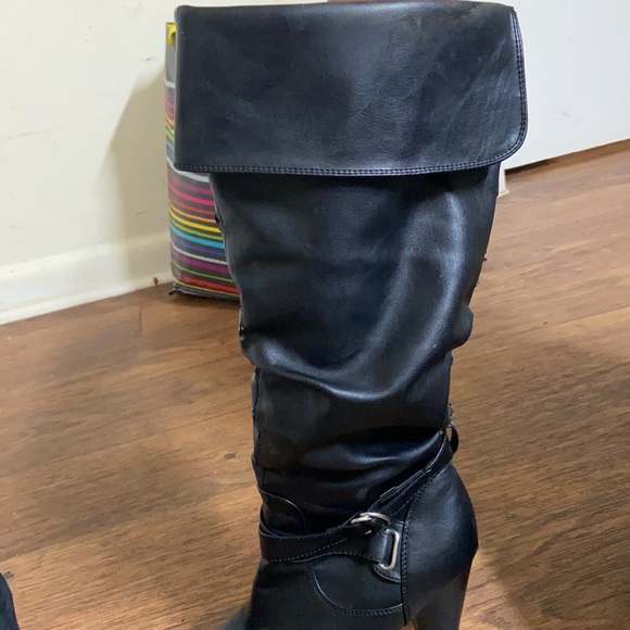 Knee high boots - Picture 2 of 4